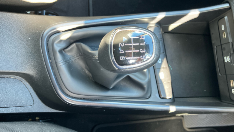 Hyundai i20 1.0T GDi 48V MHD SE Connect 5dr Petrol Hatchback